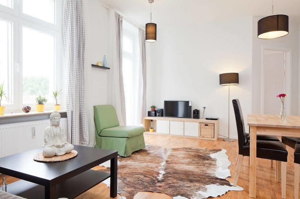 Apartment Uthman Berlin-Neukoelln Extérieur photo
